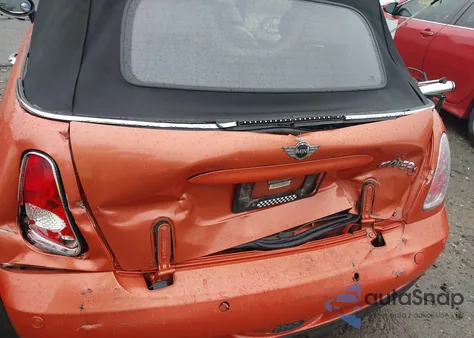 2005 Mini Cooper S z USA, uszkodzony, nr VIN WMWRH334X5TF81383